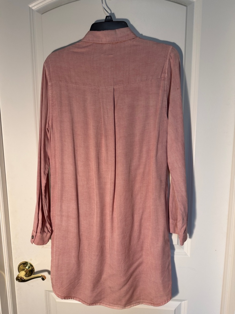 tea n rose Dusty Rose Long Sleeve Button-Down Tunic - Picture 7 of 7